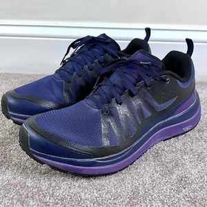 Salomon hiking sneakers